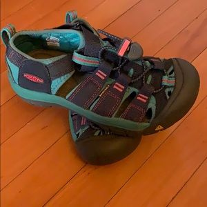 Girls Keen Sandals Size 1
